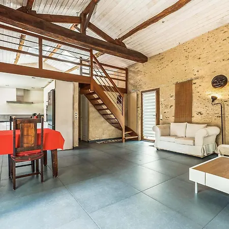 4 Bedroom Gorgeous In Holiday home Bouguenais