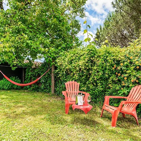 Holiday home 4 Bedroom Gorgeous In Bouguenais