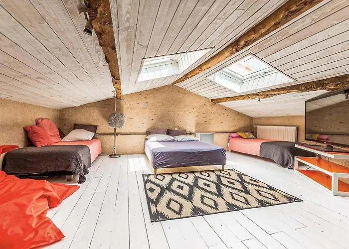 4 Bedroom Gorgeous In Hébergement de vacances